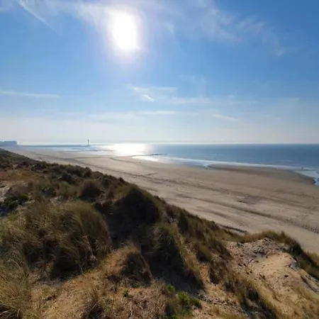 In Estartit With Sea Nieuwpoort